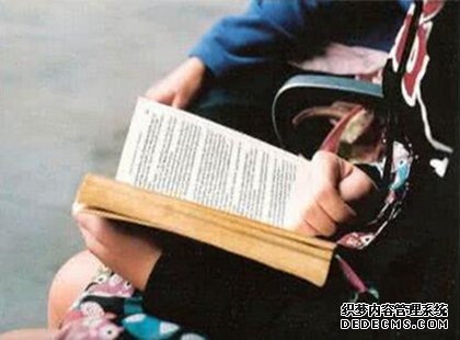 吉大出版社教材出版副主編、參編